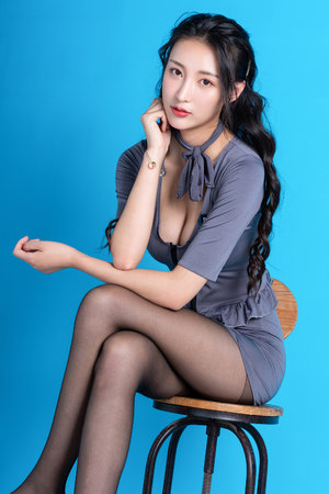 清纯校花的被擒日常小说类似